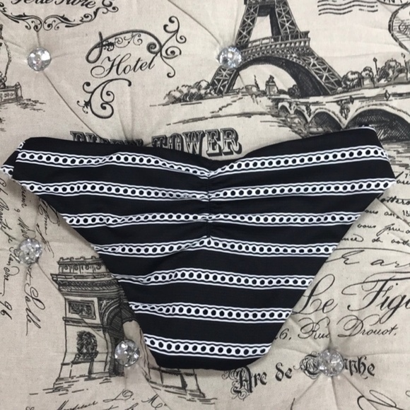 NWOT Becca Shirred Hipster Bikini Bottoms - Picture 5 of 7